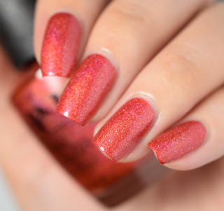 OPI Paint the Tinseltown Red [4]