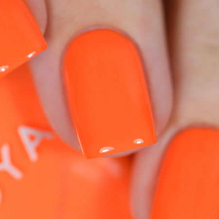 Zoya Oakley [2]