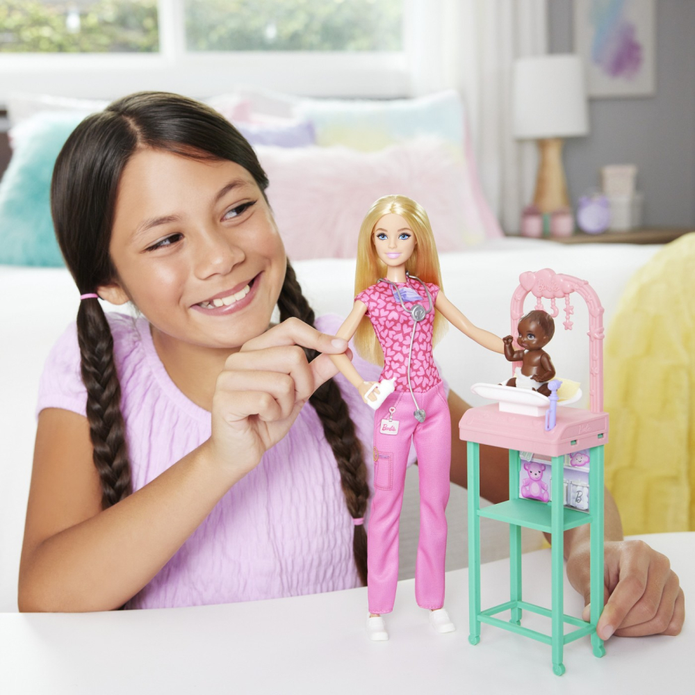 Barbie Cariere Set Mobilier Cu Papusa Doctor Pediatru Blonda [3]