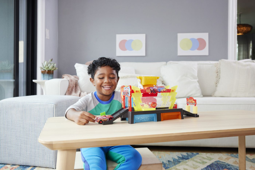 Mattel-Cars Set De Joaca Spalatorie Auto Cu 1 Masinuta Inclusa Color Change [4]