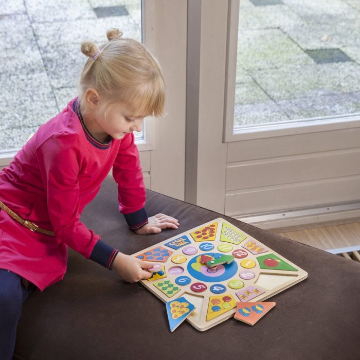 New-Classic-Toys-Ceas-educativ-din-lemn [2]