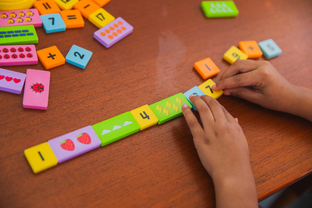 Educational Insights-Domino matematic - Adunari si scaderi [5]
