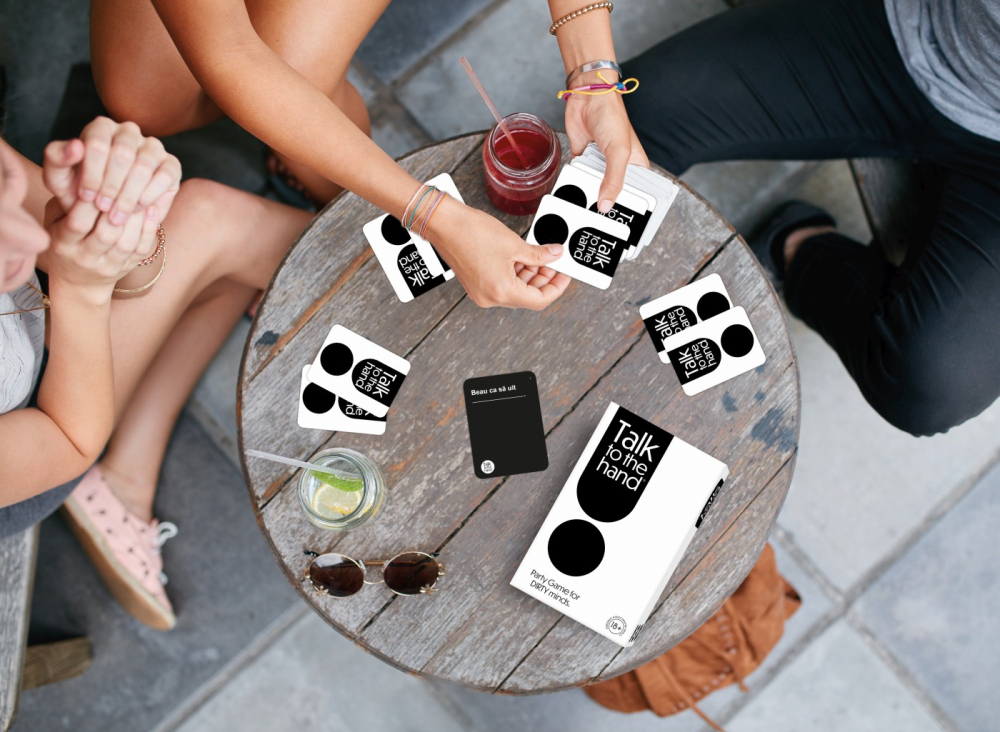 AS-Joc De Societate Talk To The Hand In Limba Romana [6]