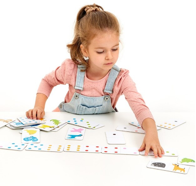 Joc societate educativ pentru copii, Domino cu animale, cifre si culori, Banana Panda, Let's Play, 28 piese printate fata-verso, 2-4 jucatori [3]