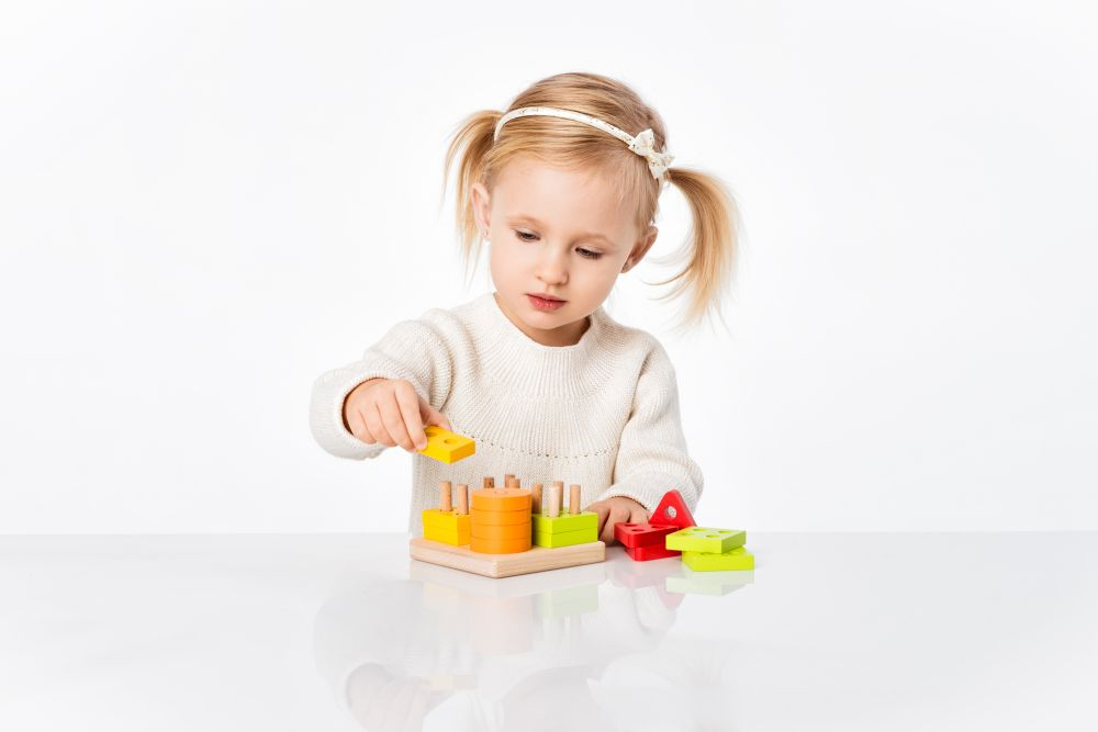 Jucarie din lemn, Cubika, Sortator Forme Geometrice 03 [3]