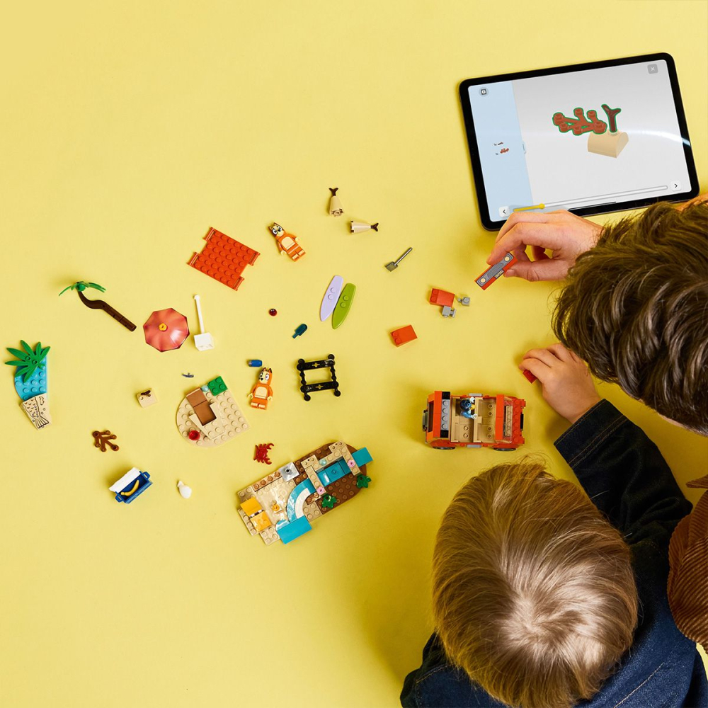 Lego Bluey Calatoria Familiei Lui Blue Cu Masina La Plaja 11202  [4]