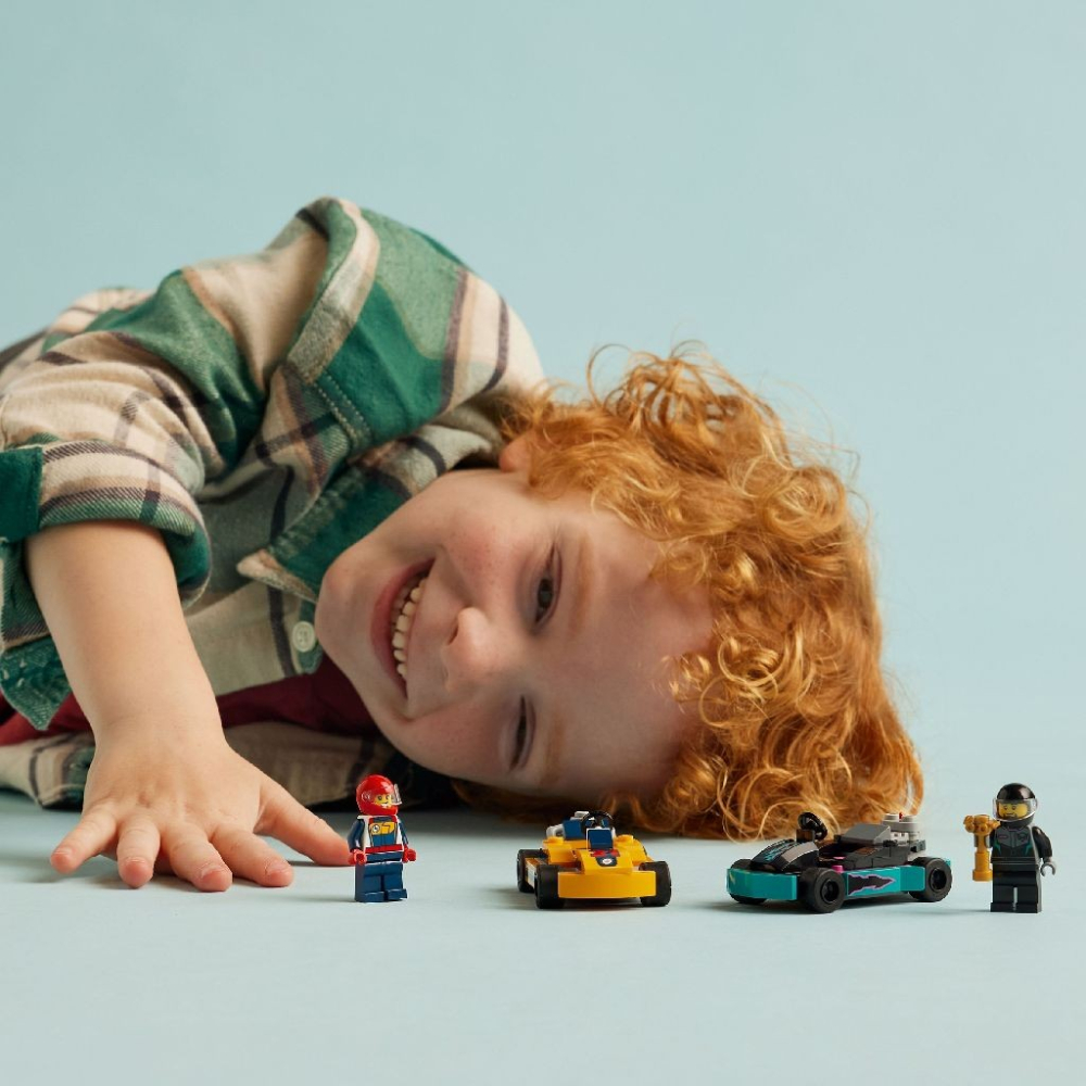 LEGO-Lego City Carturi Si Piloti De Curse 60400 [6]