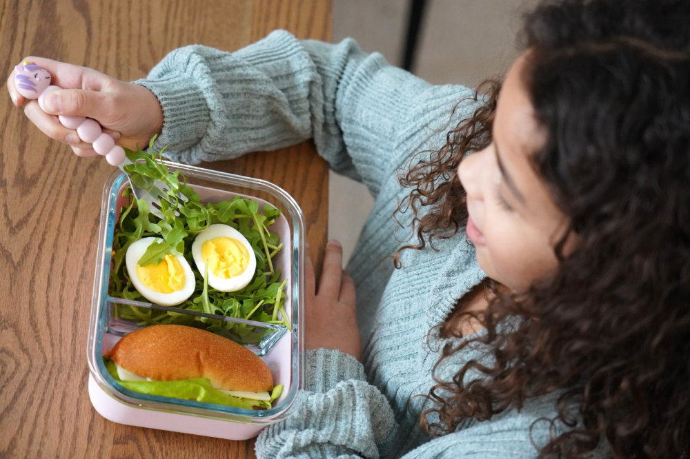 Recipient Sticla 740Ml Cu Husa Antiderapanta Silicon Melii Roz [3]