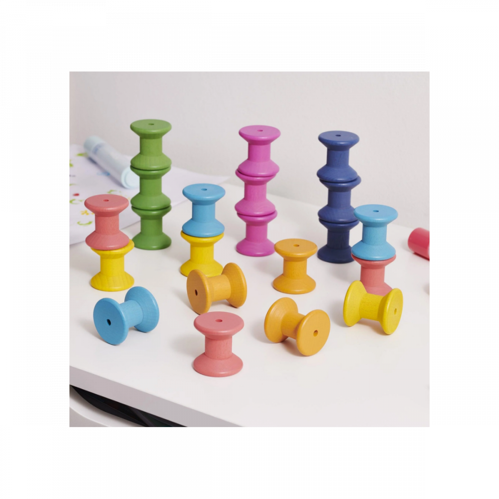 Set-21-mosoare-colorate-din-lemn-pentru-activitati-educative-TickiT [2]