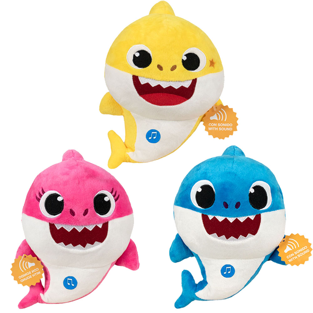 Play by Play-Set 3 jucarii muzicale din plus Baby, Mummy & Daddy Shark, 18 cm [1]