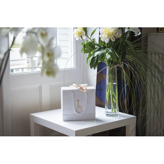 VULLI SAS-Set Cadou SOPHIEsticat Cu Girafa Sophie Si Scutec 120x120 cm [4]