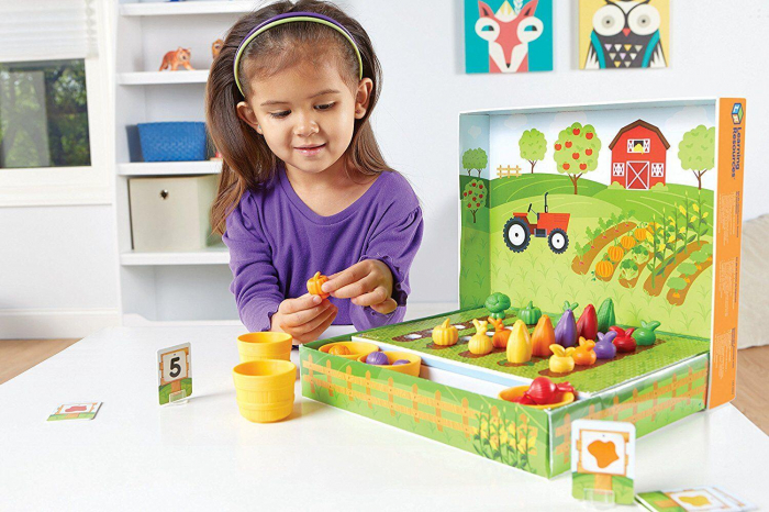 Learning-Resources-Set-pentru-sortat-Gradina-de-la-ferma [2]