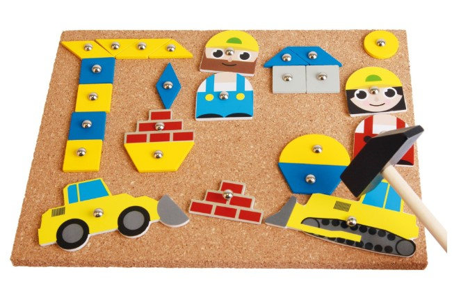 Set santier cu ciocan si cuie Lena, pentru copii, 56 piese din lemn, 8 forme imprimate si accesorii [1]