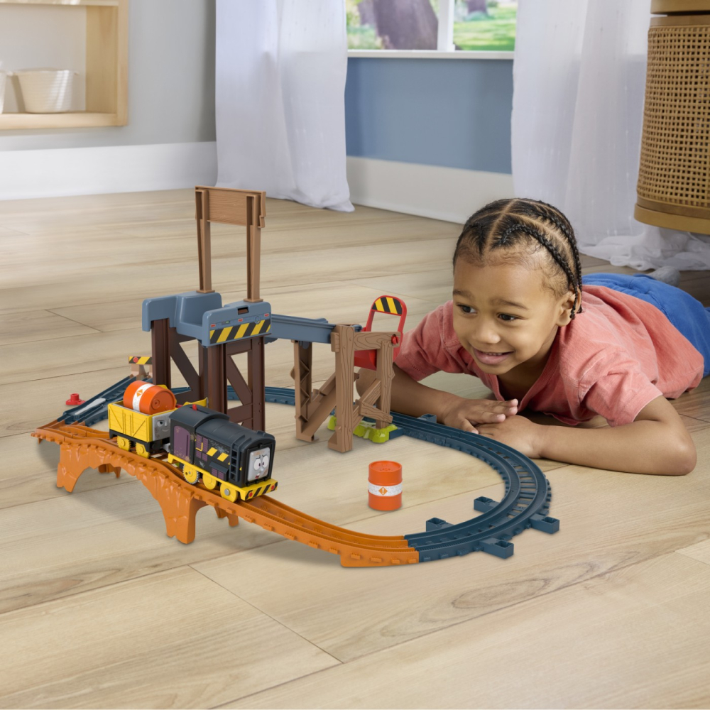 Mattel-Thomas Set De Constructie Ridica Si Incarca Marfa Cu Diesel  [3]