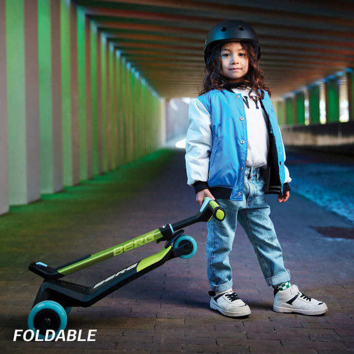Berg Toys-Trotineta BERG Nexo Lime Pliabila cu Lumini -LED [7]