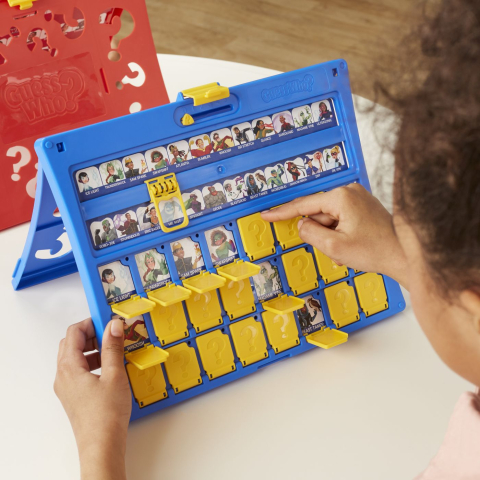 Hasbro-Joc De Societate Ghici Cine? In Limba Engleza [5]