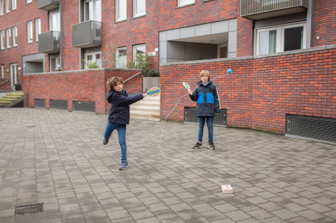 Joc de tenis copii cu elastic si rachete lemn - jucarii de exterior - BS Toys [1]