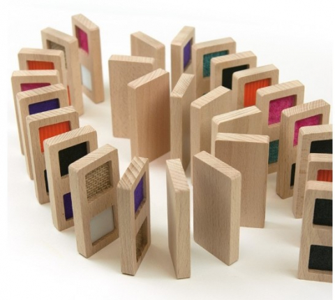 Ajándékok gyerekeknek - Joc domino din lemn, diverse texturi, Andreu Toys
