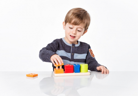 Jucarie din lemn, Cubika, Sortator forme geometrice 02 [3]