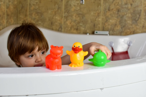 JUCARII BAIE - Set figurine baie cu saculet pentru depozitare [1]