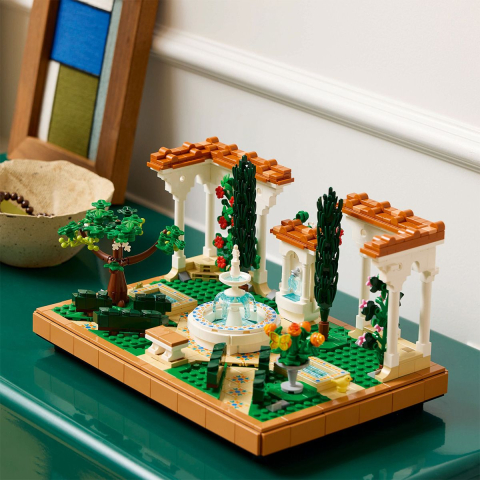 Lego Icons Gradina Cu Fantana 10359 [2]