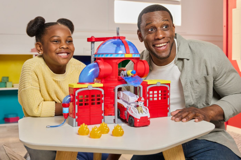 Spin Master-Patrula Catelusilor Statie De Pompieri Interactiva Cu Accesorii Si Figurina Marshall [3]