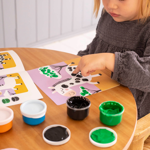 Primul meu joc de pictat cu degetele APLI [2]