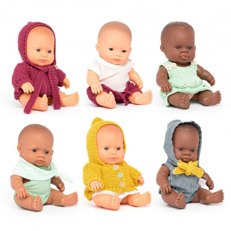 Baba ajándékok - Miniland Set 6 papusi educative 21 cm cu imbracaminte