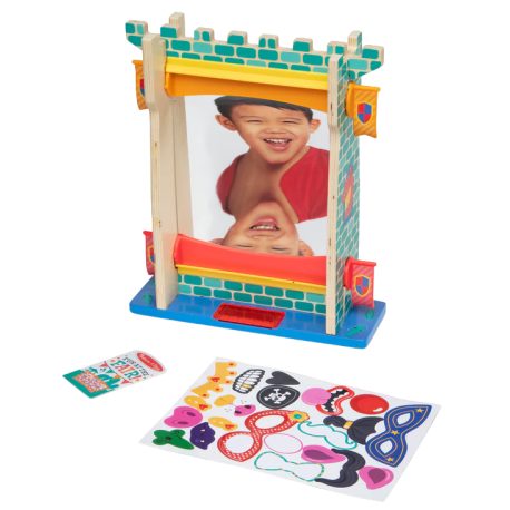 Melissa & Doug-Set de joaca din lemn Oglinda Buclucasa - colectia Distractie la targ [1]