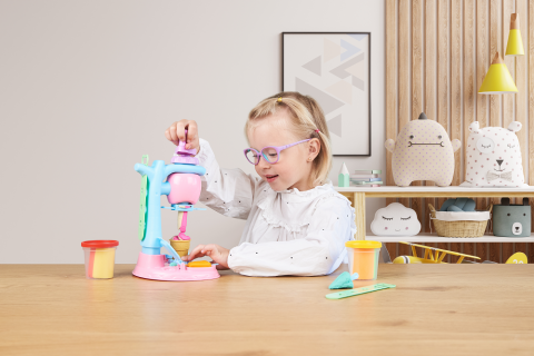 Set plastilina, accesorii si jucarie pentru modelaj Lovin - Ice Cream Cafe [5]