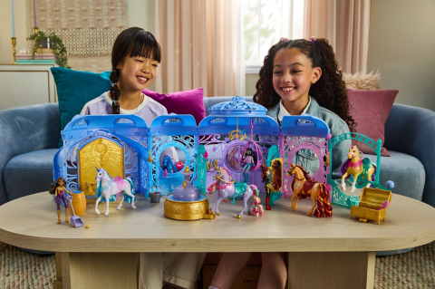 Unicorn Academy Set De Joaca Fantana Si Grajd Starglow Si Unicornul Wildstar [2]