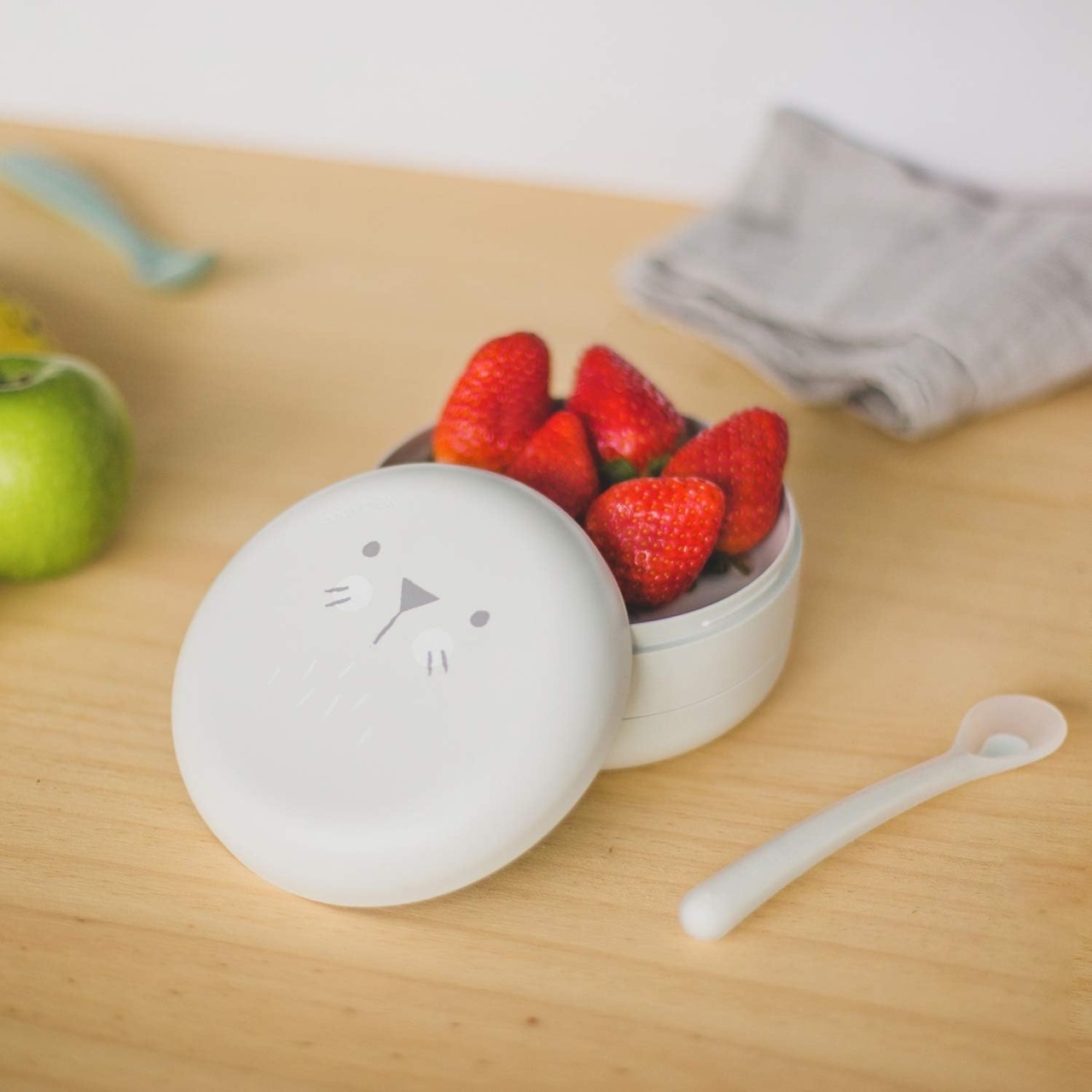 Set boluri pentru prânz Hygge Bentoo Grey 4 luni+ BebePrice.ro [7]