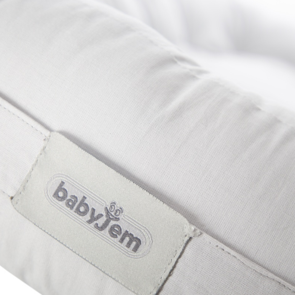 Baby Nest 2 in 1, cuib bebelusi, salteluta versatila si bara de jucarii detasabila, Soft Grey,BebePrice [6]