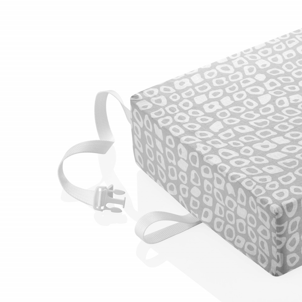 Pernuță înălțător pentru scaun de masă 32 x 32 cm Grey BebePrice.ro [5]