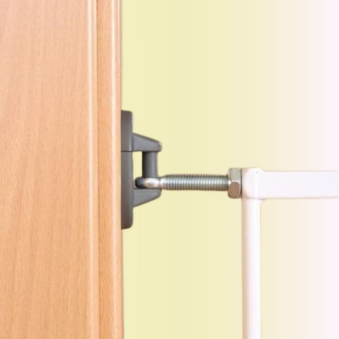 poarta-siguranta-reer-basic-106x75cm-simple-lock-alb [3]