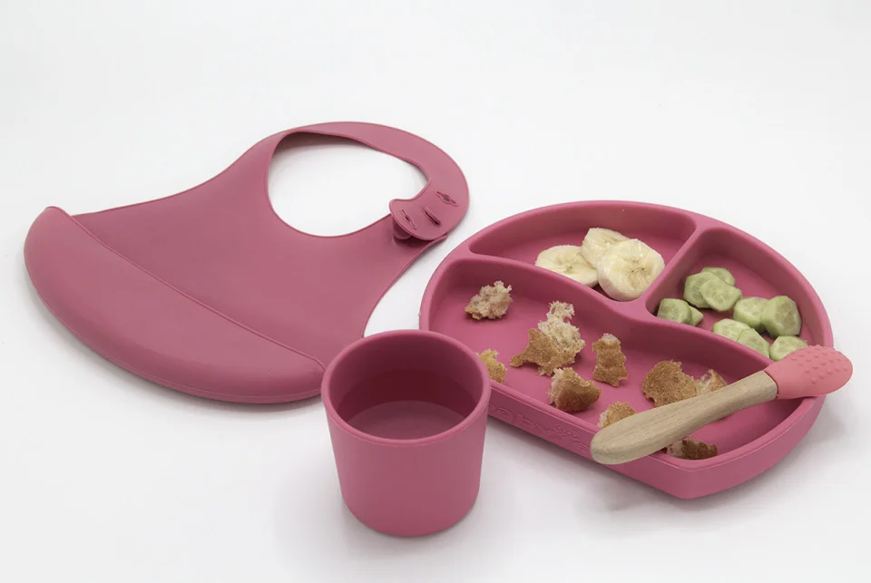 Alimentatie bebe & Accesorii hranire - Set diversificare 4 piese din silicon BabyJem Pink BebePrice.ro