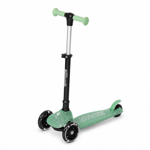 Activitati in aer liber & Vacanta - BBP-325QPSPARKLING81 Trotineta pliabila Sparkling Green sistem de pliere si pozitie de odihna reglabila BebePrice.ro