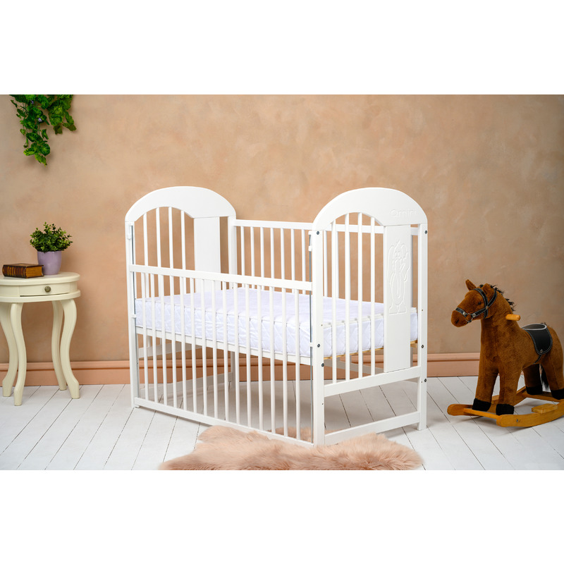 Patuturi lemn pana la 120 x 60 cm - Patut din lemn Julia II Elefantel 120x60 cm cu laterala culisanta Alb - Qmini