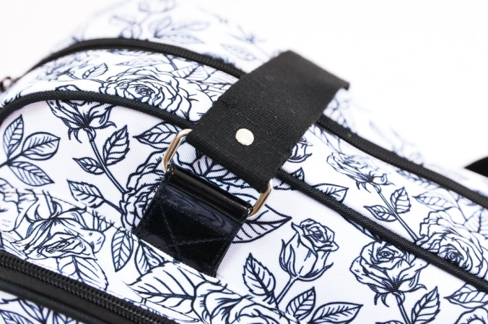 Geanta de infasat Baby On Board Simply Roses [10]