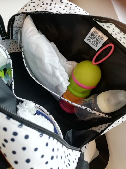 Geanta infasat bebelusi Baby On Board Urban Dots [4]