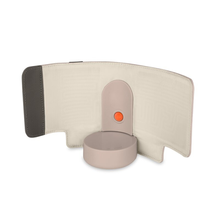 Incalzitor biberoane, Lionelo, ThermUp Go Evo, Portabil, Cu 5 niveluri de incalzire, Cu buton Safety Control, Mentinere caldura pana la 9h, Incarcare USB, Bej inchis [9]