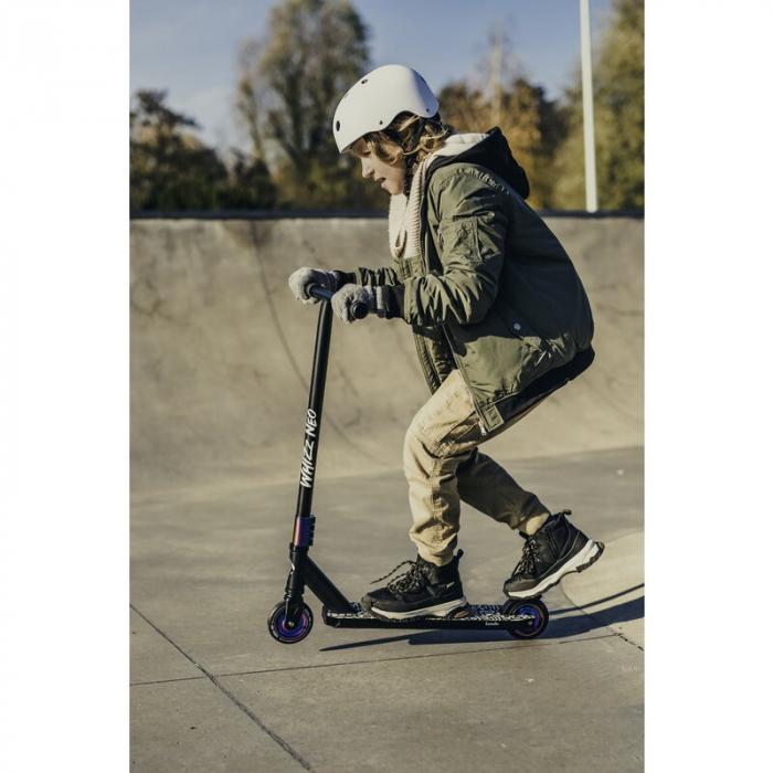 Lionelo - Trotineta Whizz, Pentru Acrobatii, Rulmenti ABEC-9, Sistemul de compresie IHC 9, 20 - 100 kg [17]