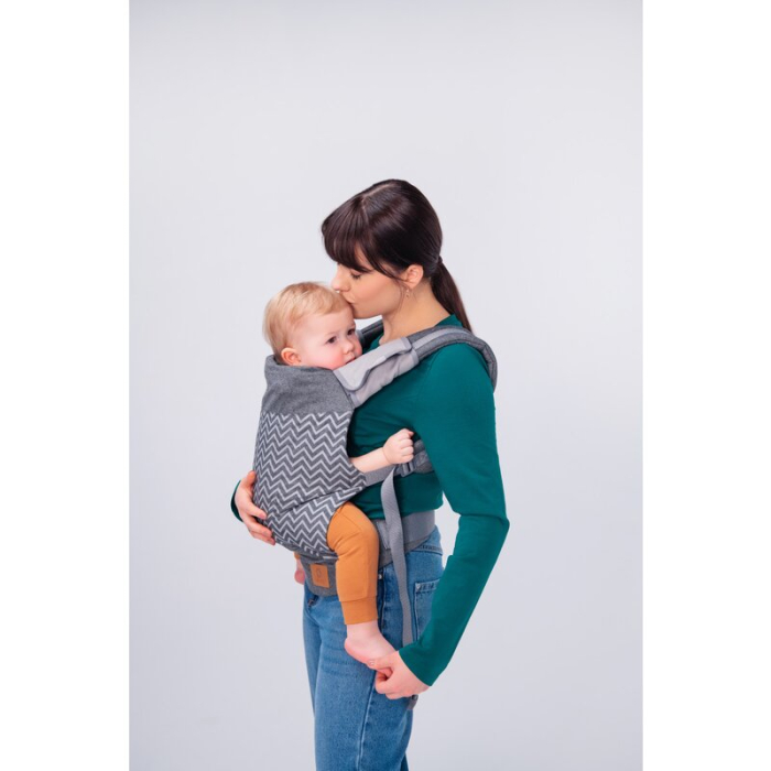 Marsupiu ergonomic, Lionelo, Margareet Air, 3 pozitii de purtare, 4 luni+, Pana la 20 Kg, Material respirabil 3D Air Mesh, Catarama dubla de siguranta, Negru [20]