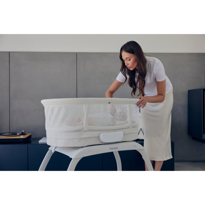 Patut balansoar, Lionelo, Coral, cu landou ergonomic detasabil, Functie de balansare integrata, Functie de cantar, Sunete si cantece de leagan, cu roti, Panou tactil sau telecomanda, 0-9 kg,  Alb [27]