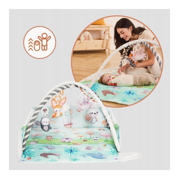 Salteluta interactiva, Lionelo, Anika, 8 jucarii senzoriale, detasabile, fosnaitoare, logopedice, Lavabila la masina, Husa din bambus, 116x112 cm, Multicolor [19]