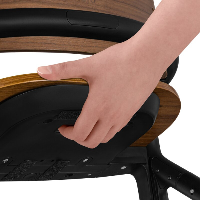 Scaun de masa multifunctional Celia, Lionelo, din lemn de fag, 6 luni- adult, Husa impermeabila, Tavita silicon, Suport de picioare reglabil, Greutate maxima 90 Kg, Negru [13]
