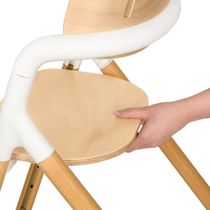 Scaun de masa multifunctional Celia, Lionelo, din lemn de fag, 6 luni- adult, Spatar lat, Sezut ergonomic, Tavita silicon, Suport de picioare reglabil, Greutate maxima 90 Kg, Alb/Natural [15]