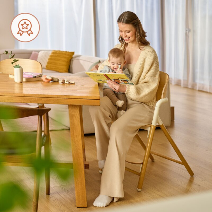 Scaun de masa multifunctional Celia, Lionelo, din lemn de fag, 6 luni- adult, Spatar lat, Sezut ergonomic, Tavita silicon, Suport de picioare reglabil, Greutate maxima 90 Kg, Alb/Natural [30]