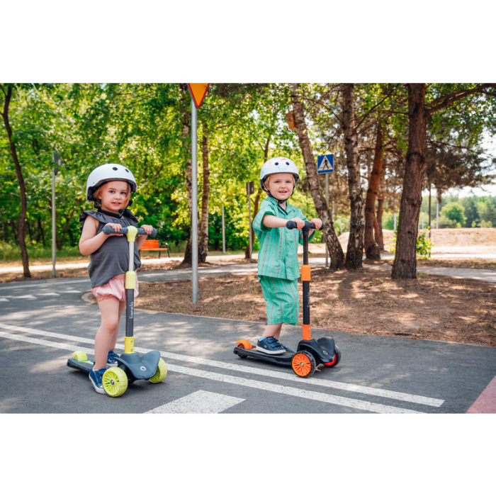 Trotineta Lionelo Timy ultrapliabila pana la 50 Kg cu lumini LED [29]