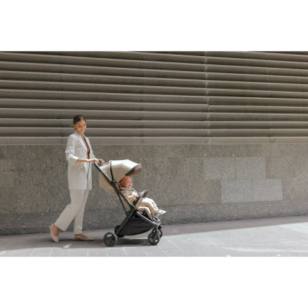 Carucior sport, Jane, Clap, Sistem compact de pliere care permite transportul caruciorului la bordul aeronavei, Cadru din aluminium, De la nastere pana la 26Kg, Seal [15]